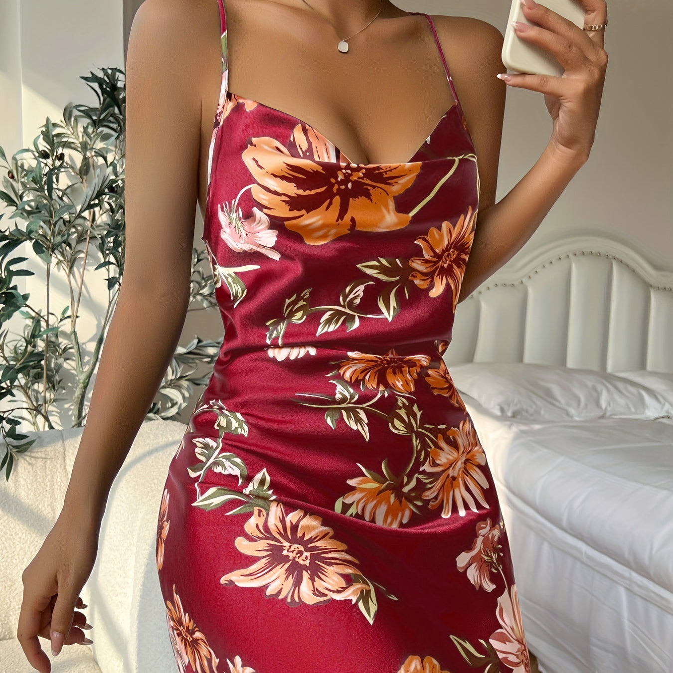 Thin Ice Silk Silk Printing Sexy Temptation Backless Halter Sleepwear Nightgowns