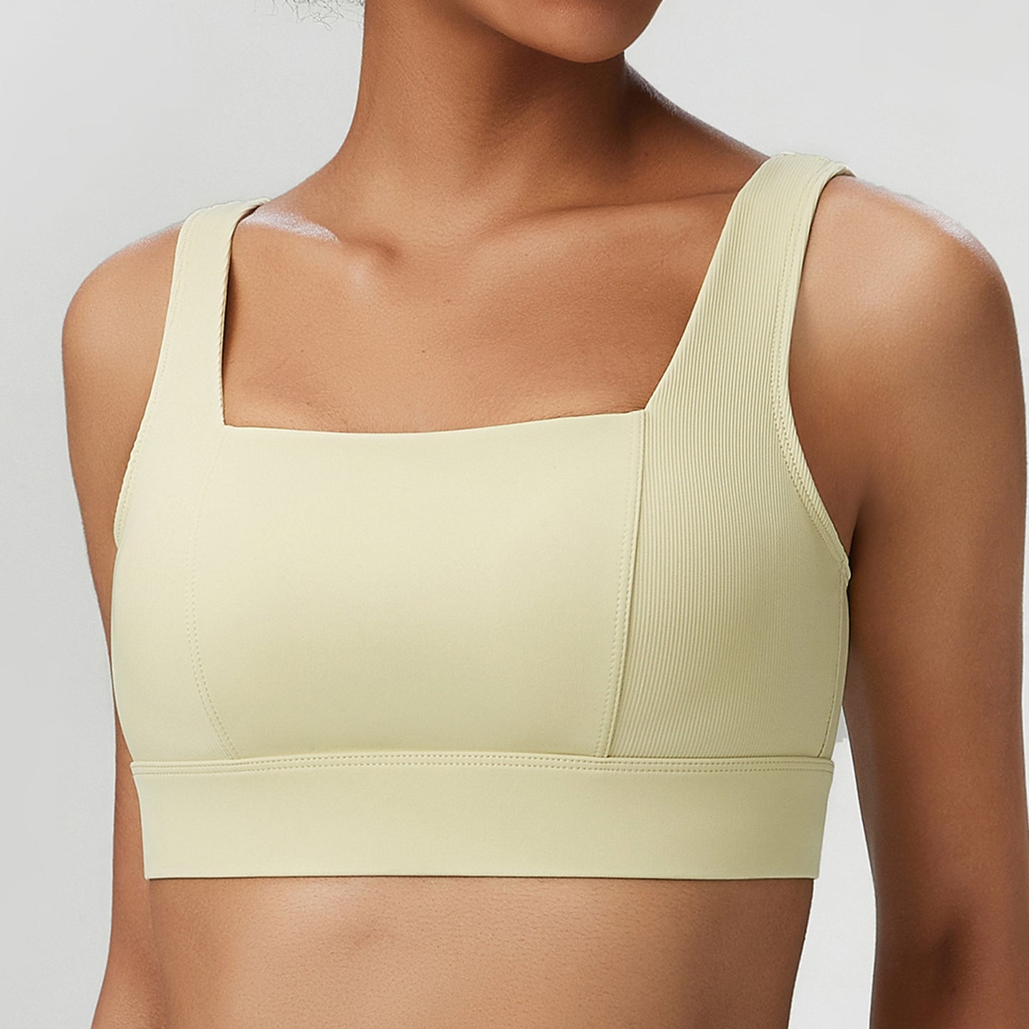 Plus Size Strong Support Fitness Exercise Spliced Threaded No Stitching Fixed Cups Sports Yoga Bra